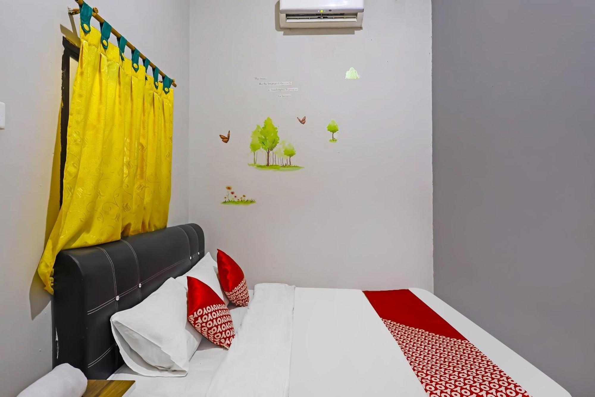 Oyo 92451 Hasan House Syariah 2Nearvihara Budhi Bhakti Нагоя Экстерьер фото